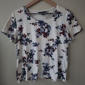 Karen Scott Red and Blue Floral Short Sleeve Top